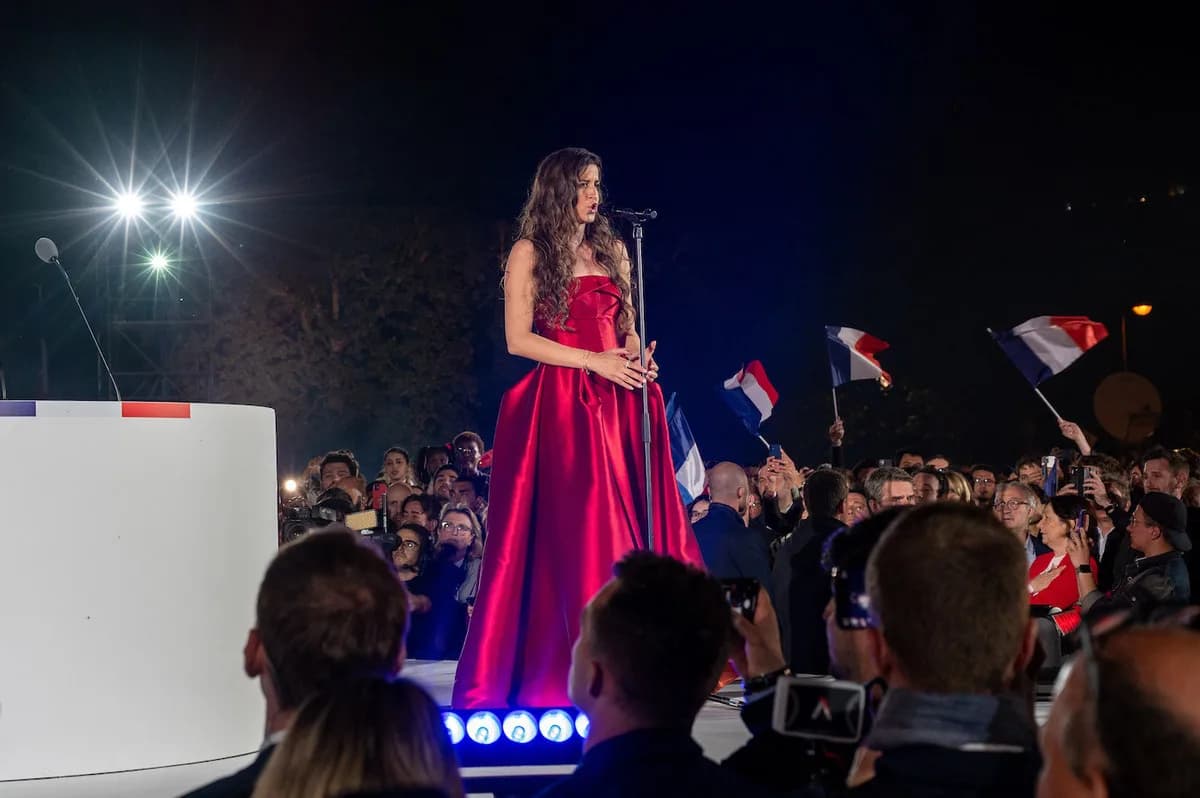 Farrah El Dibany “La Marseillaise” at the Champ-de-Mars